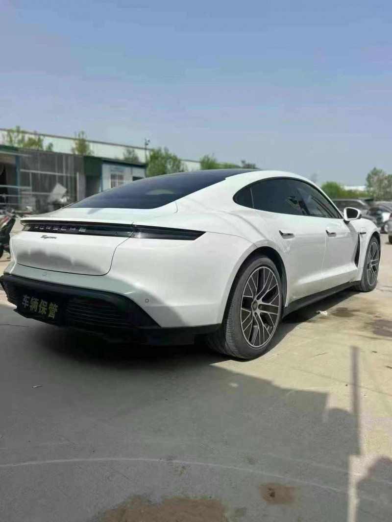 成都22年保时捷Taycan9