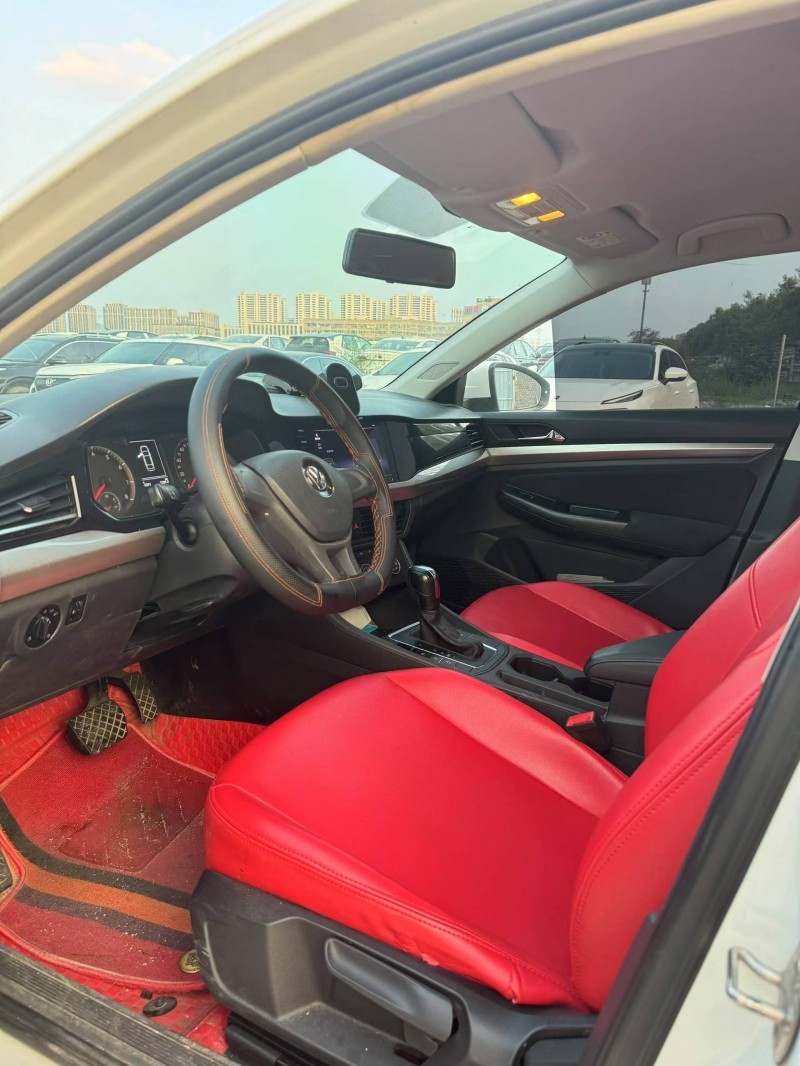 郑州21年大众宝来5