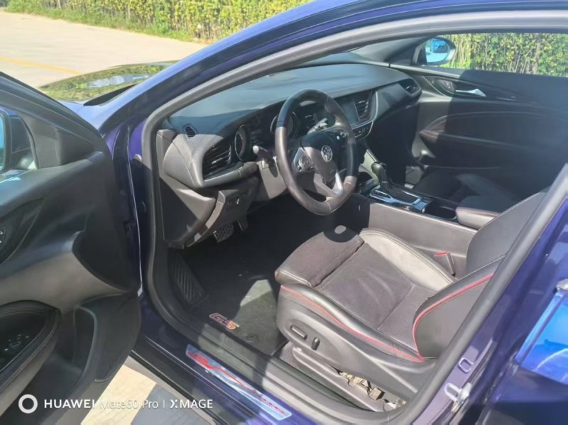 台州19年别克君威8