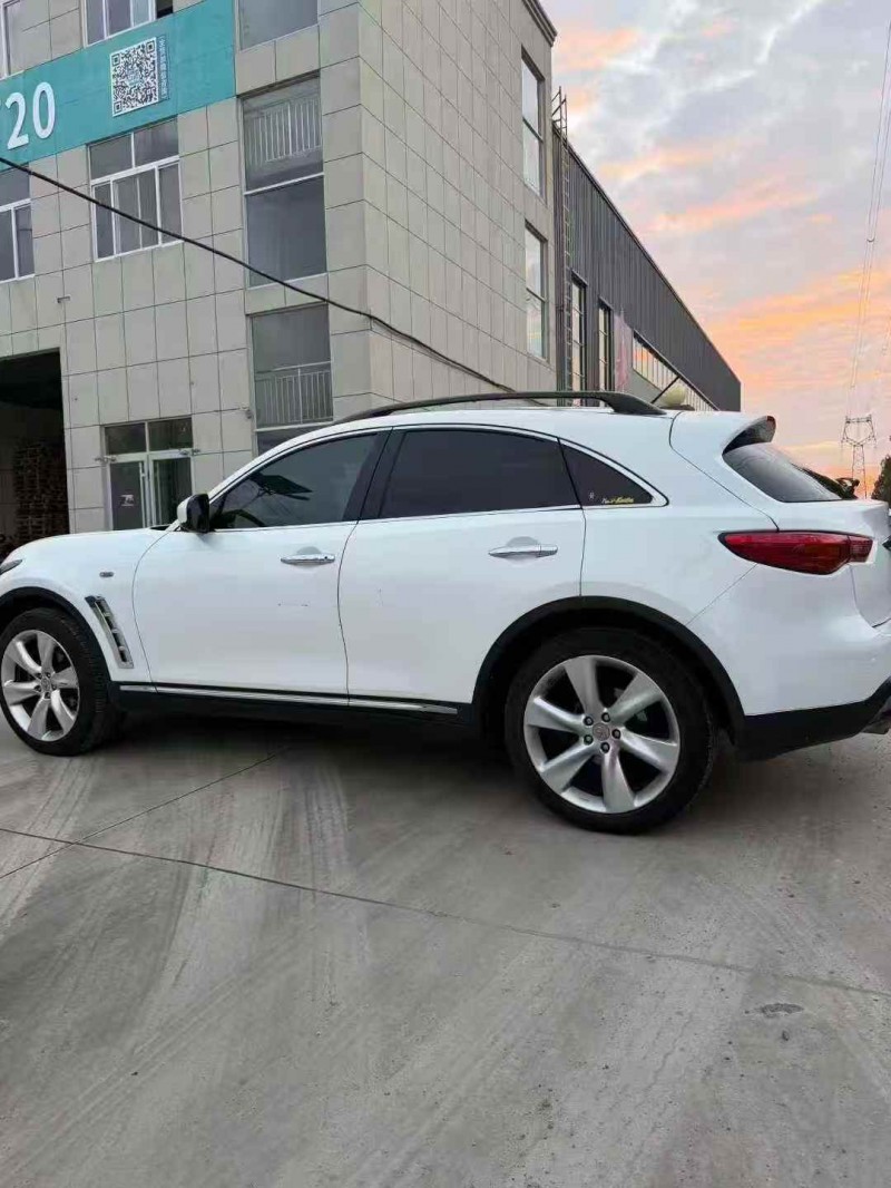 滨州12年英菲尼迪FX357