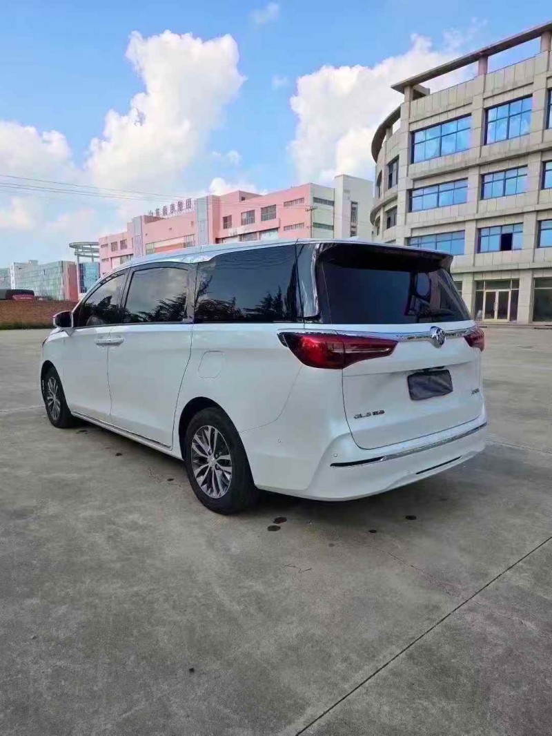 东营23年别克GL84