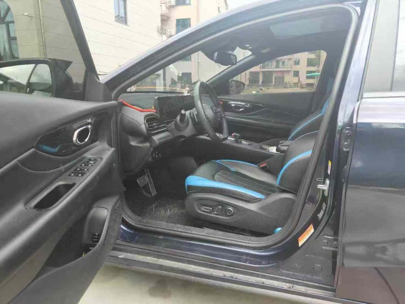 金华23年传祺影豹2