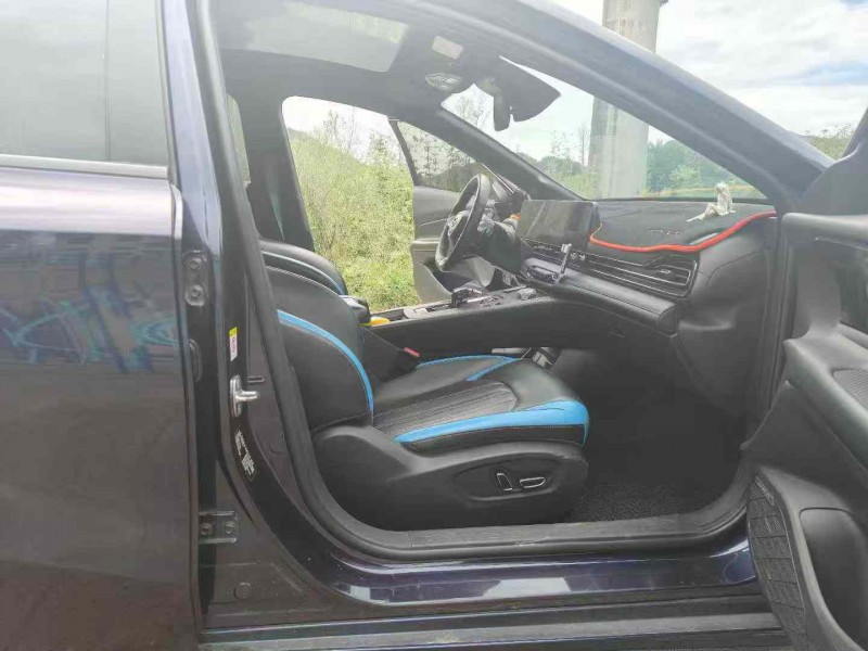 金华23年传祺影豹4