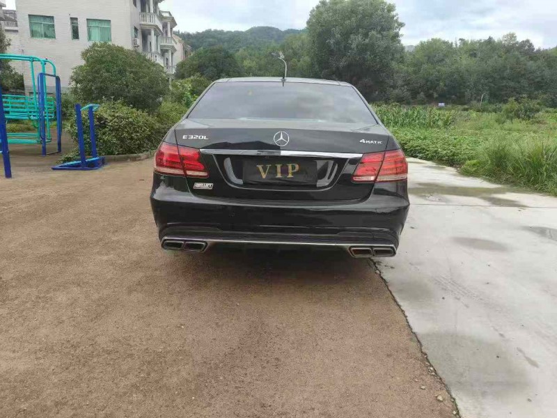金华16年奔驰E8