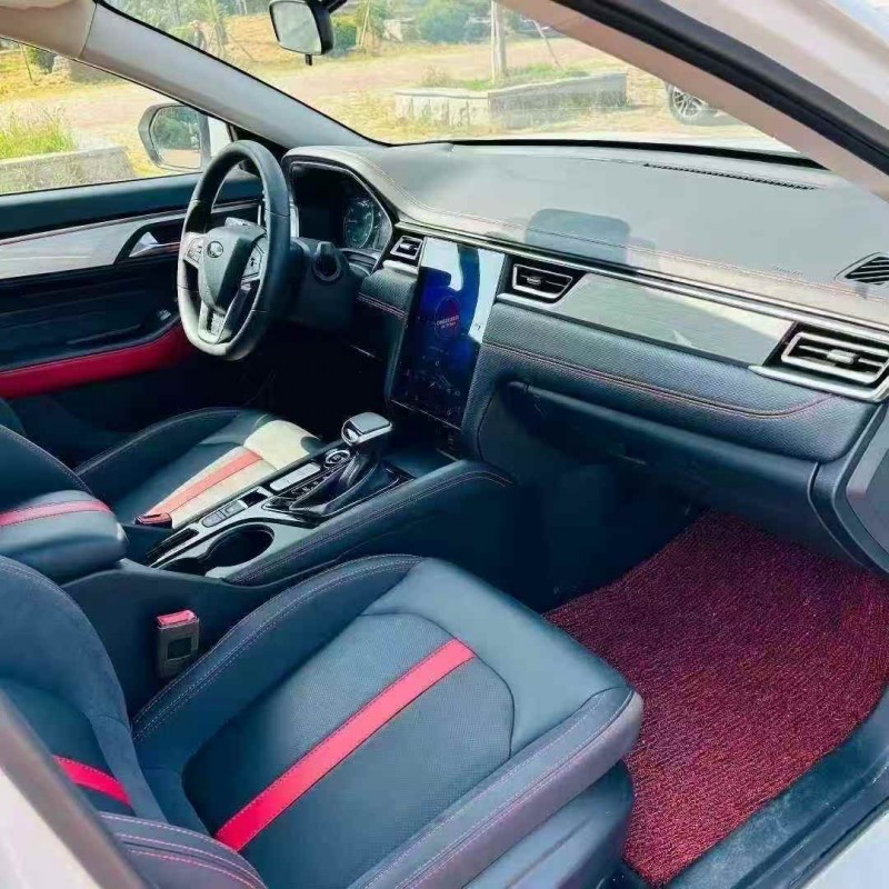 青岛22年江淮思皓4