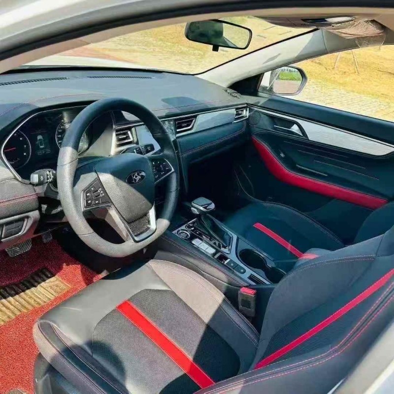 青岛22年江淮思皓5