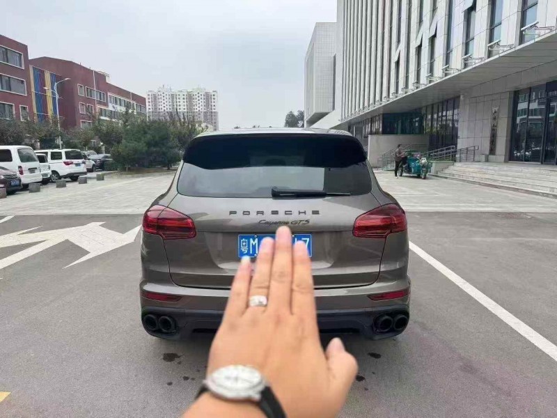 东营15年保时捷卡宴7