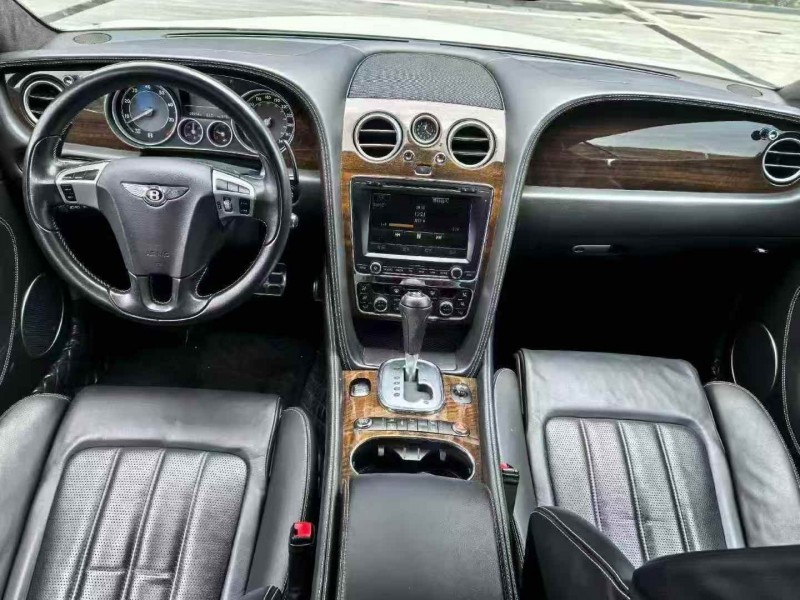 宝鸡14年宾利欧陆5