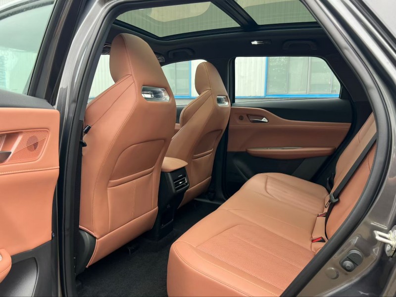 盐城25年长安汽车UNI8