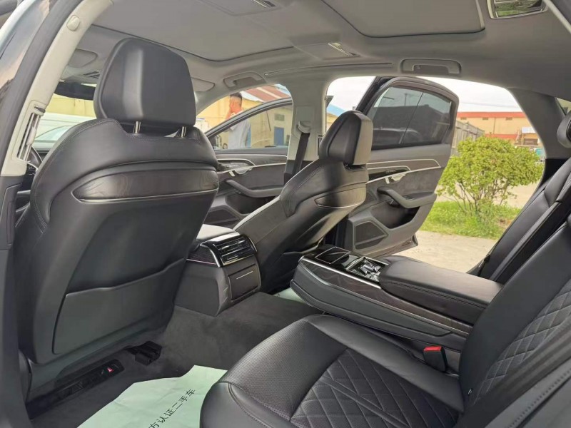 徐州22年奥迪A8L8