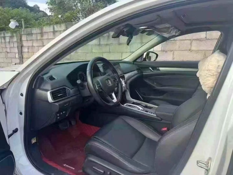 广州22年本田雅阁4