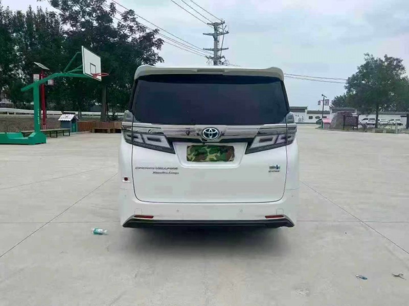 徐州22年丰田威尔法9