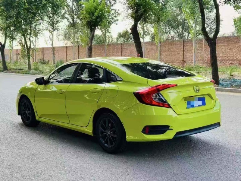 日照19年本田思域8