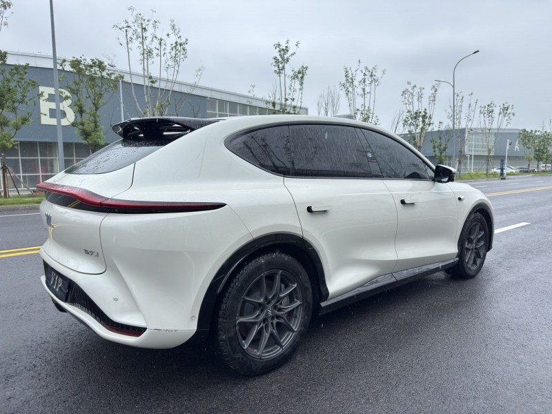 盐城25年智己LS75