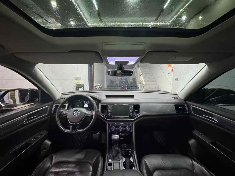 新余17年大众途昂4