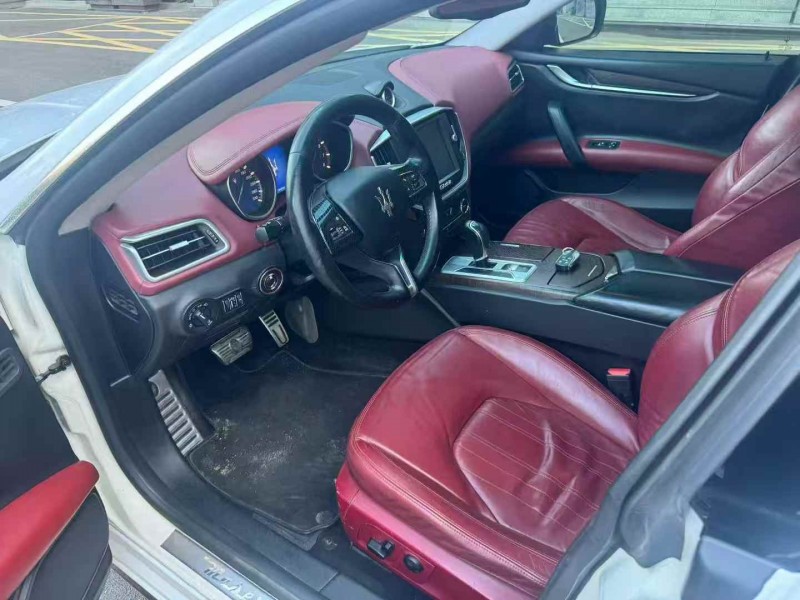 济南16年玛莎拉蒂Ghibli5