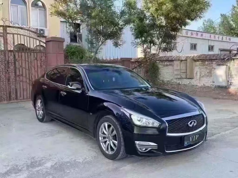 菏泽17年英菲尼迪Q702