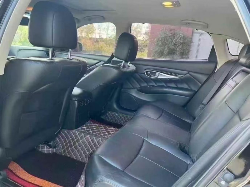 菏泽17年英菲尼迪Q704