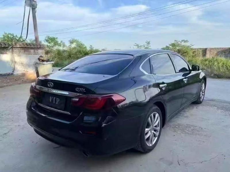 菏泽17年英菲尼迪Q708