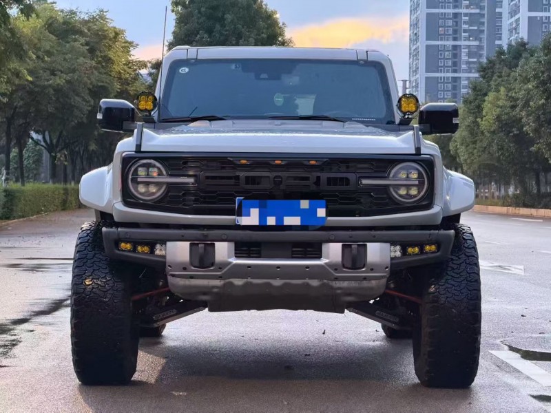 昆明25年福特烈马1