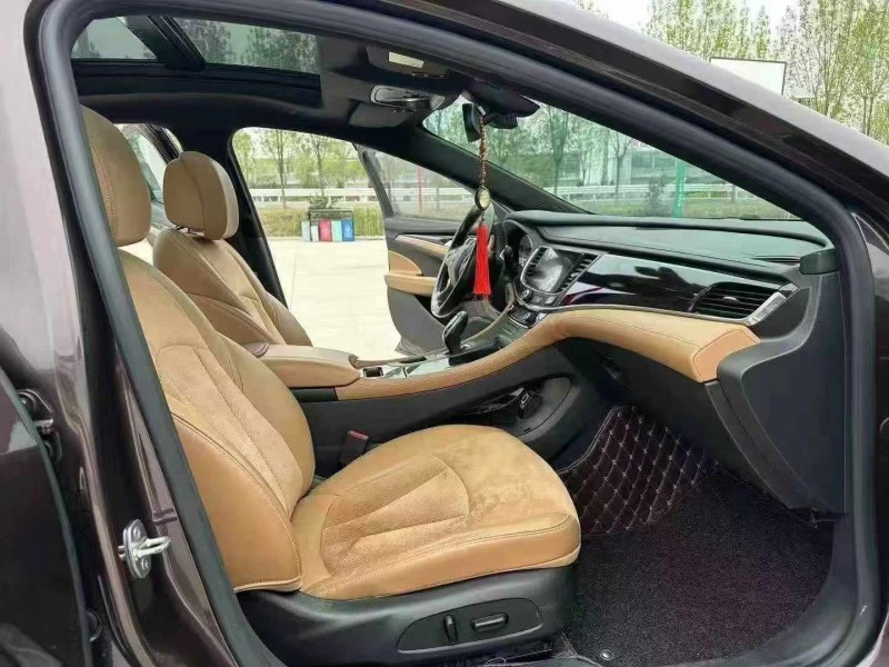 徐州17年别克君越5