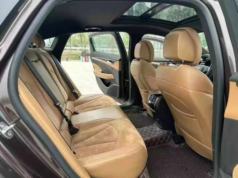 徐州17年别克君越6