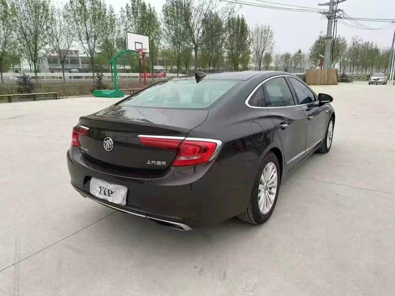 徐州17年别克君越8