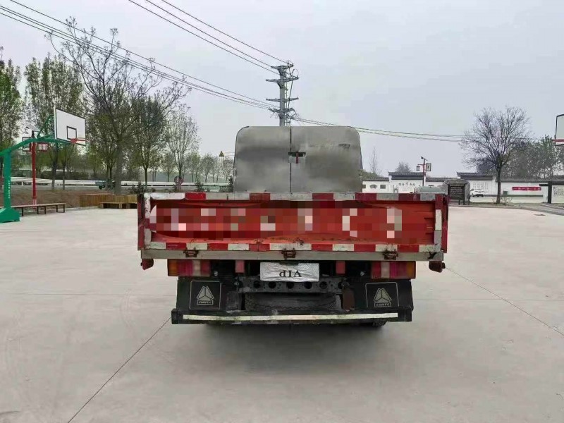 徐州20年卡车系列重汽豪沃7