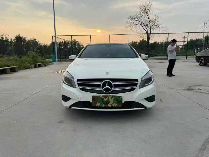 徐州16年奔驰A1