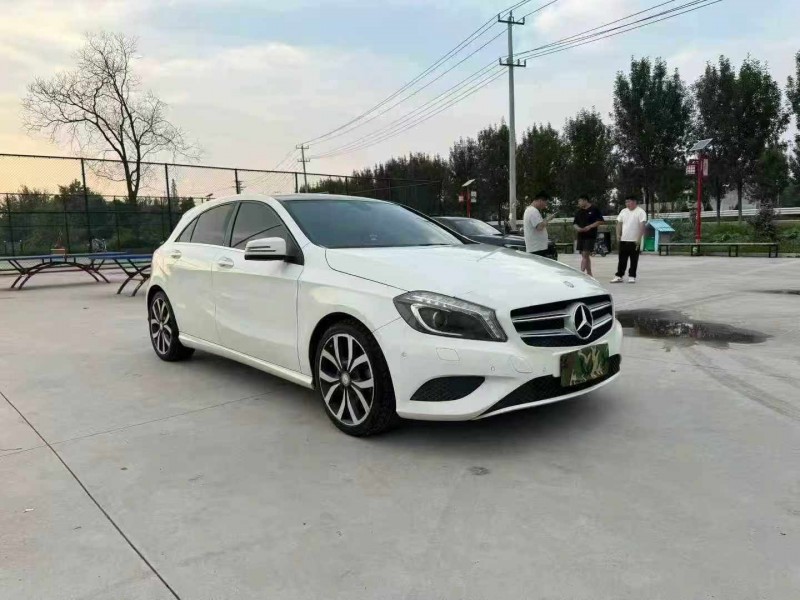 徐州16年奔驰A2