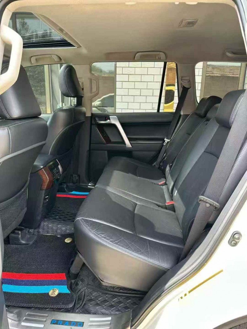 张家口16年丰田普拉多7