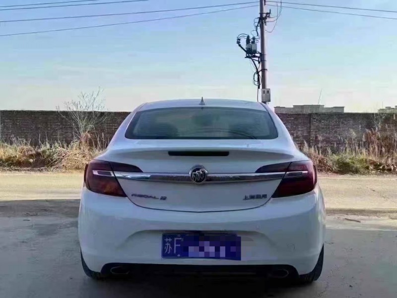 菏泽15年别克君威9