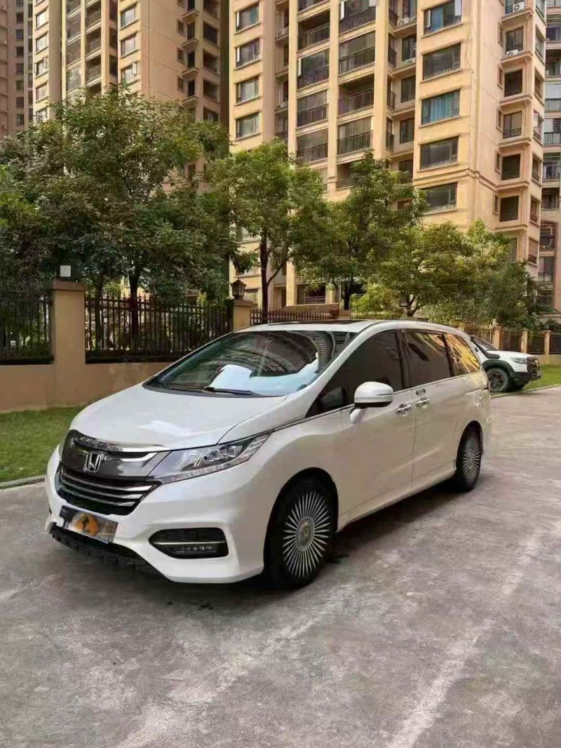 防城港19年本田奥德赛2