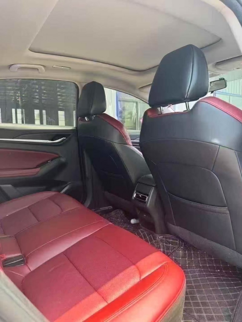 菏泽20年长安汽车逸动3