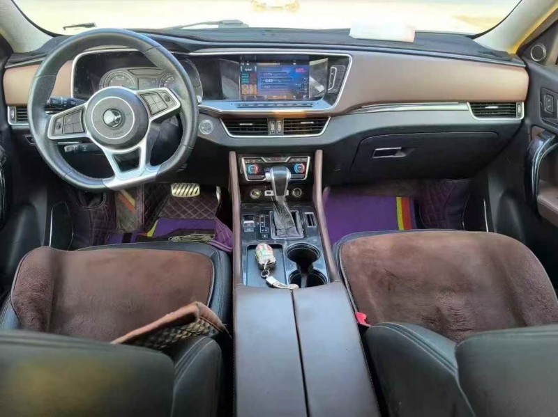 菏泽18年众泰T6006