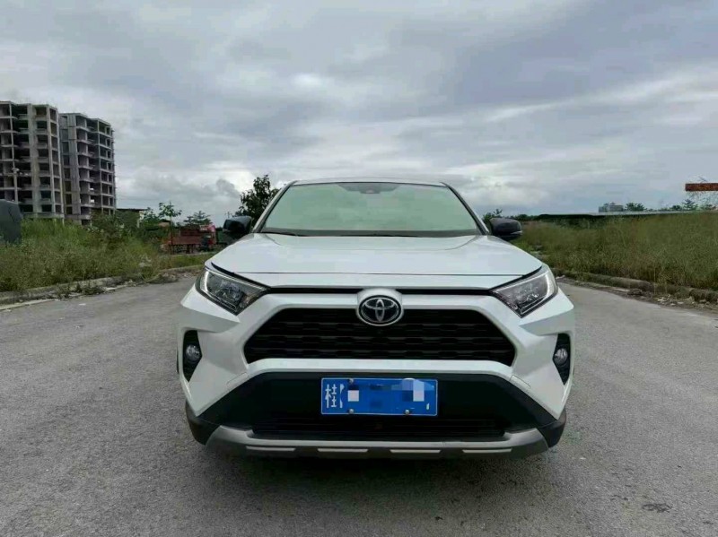 梧州23年丰田RAV4荣放1