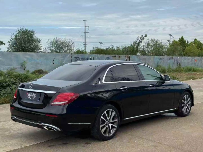 潍坊18年奔驰E8