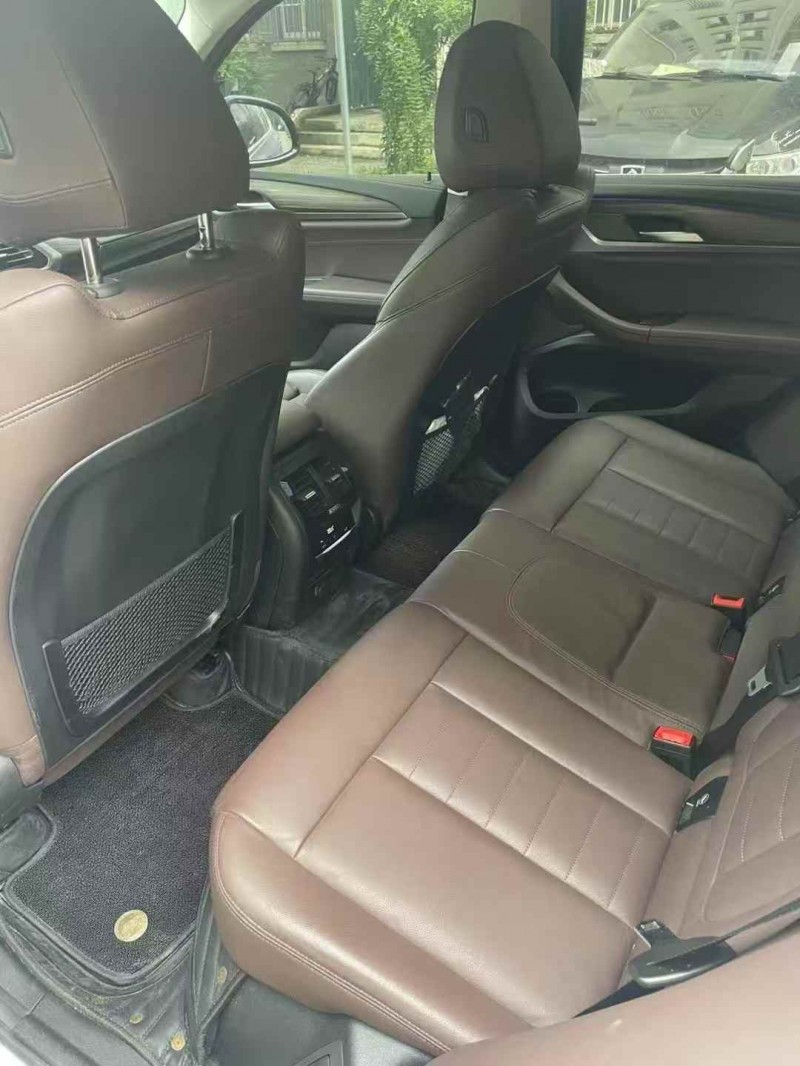 苏州19年宝马X36