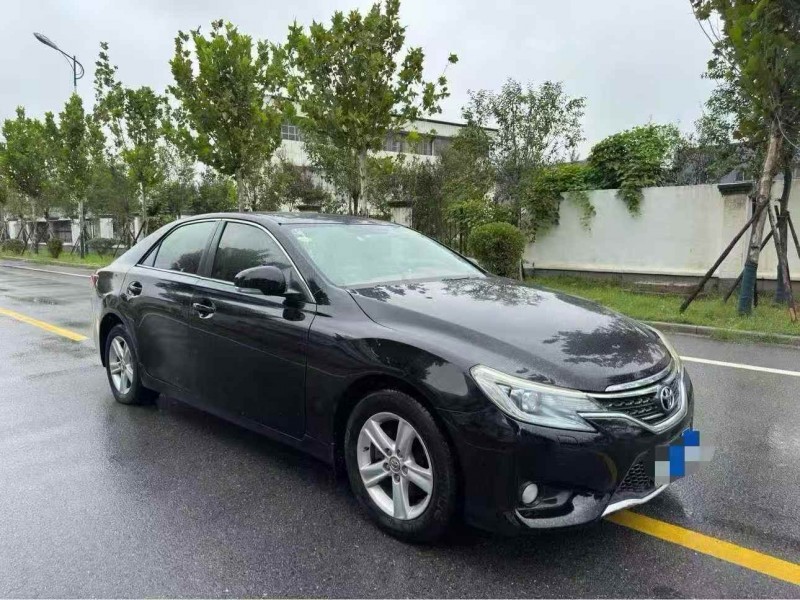 常州14年丰田锐志3