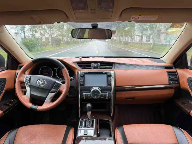 常州14年丰田锐志5