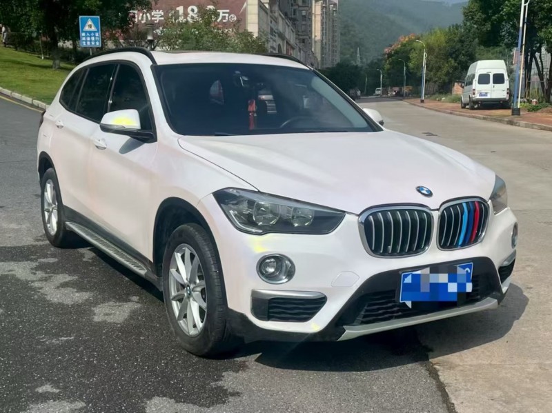 三明16年宝马X12