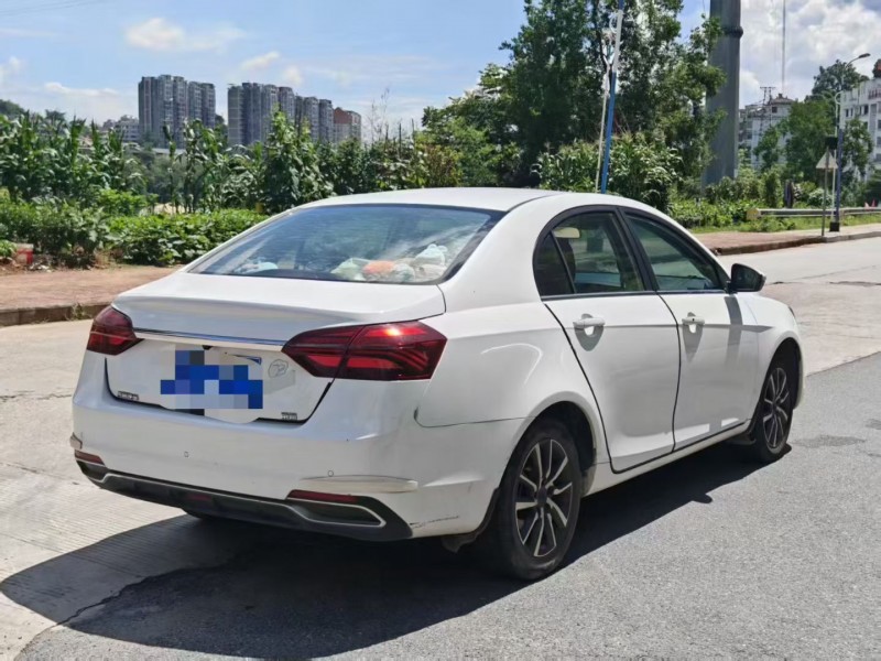 三明20年吉利帝豪8