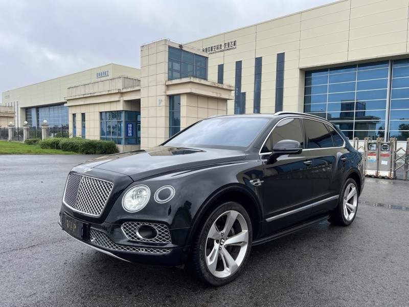 盐城19年宾利添越3