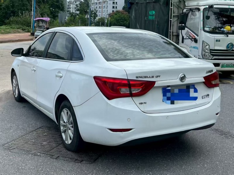 三明15年别克英朗8