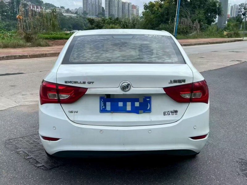 三明15年别克英朗9