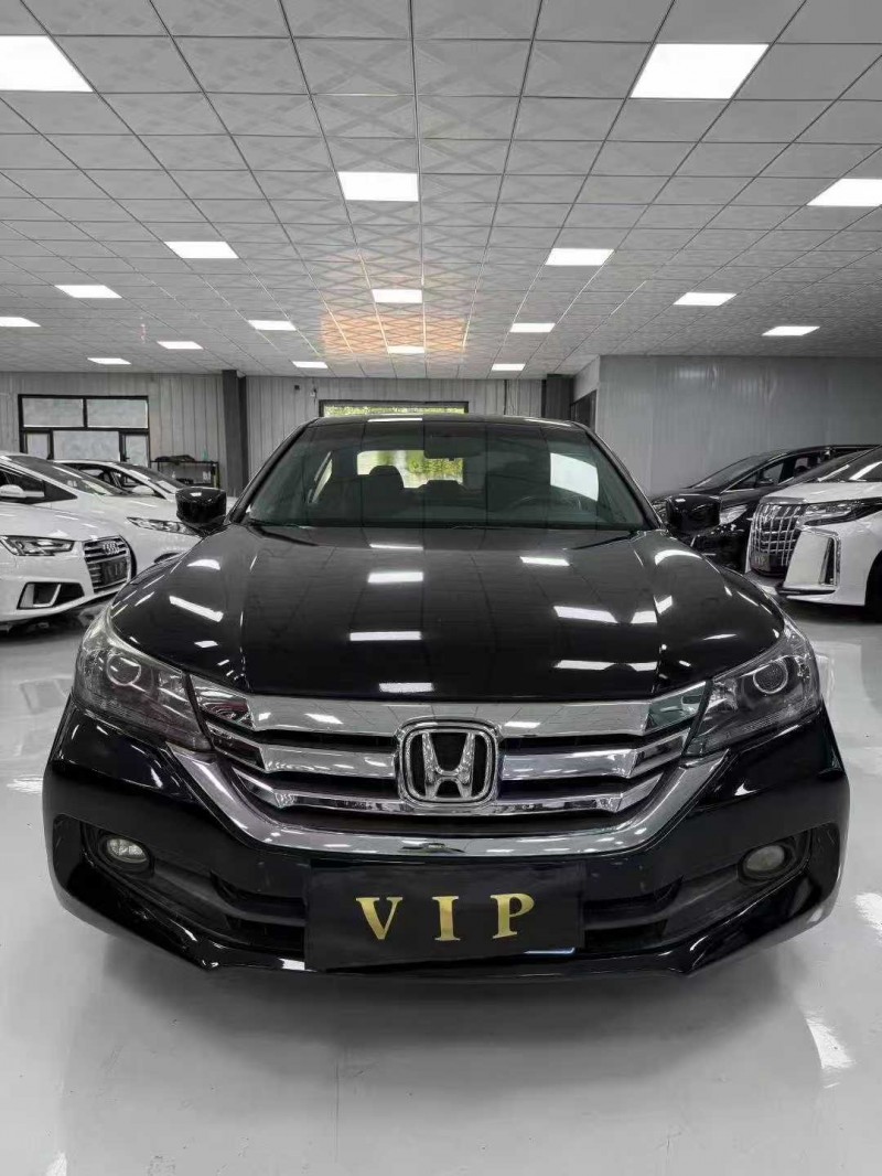 廊坊14年本田雅阁1