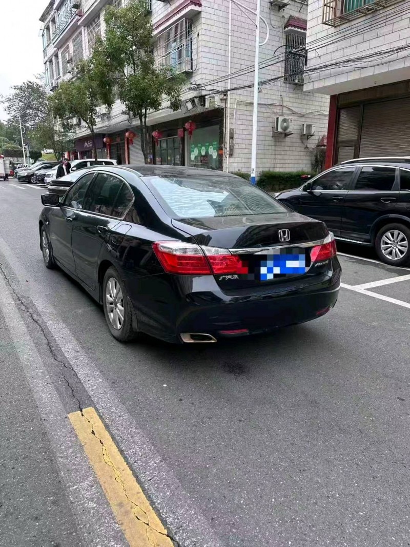 长沙15年本田雅阁8