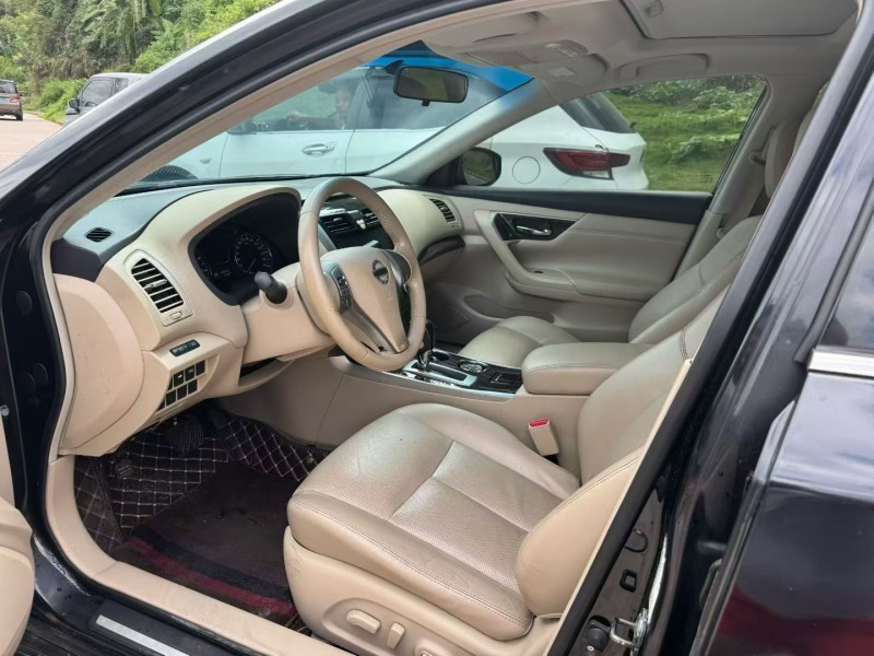 三明13年日产天籁5