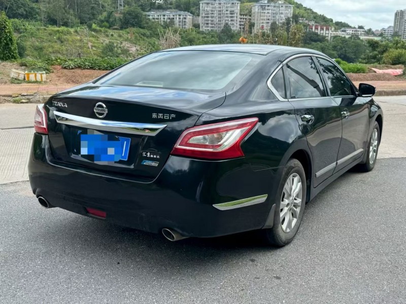 三明13年日产天籁8