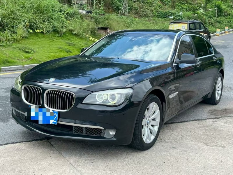 三明11年宝马7系2